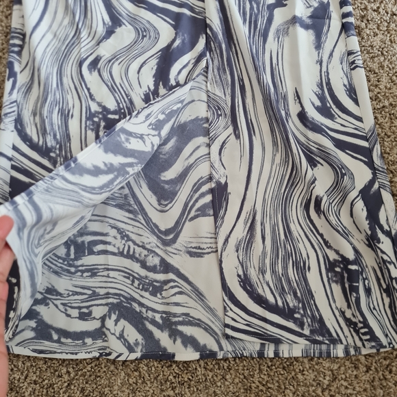 A NEW DAY | SKIRT RUCHED SATIN MIDI SLIT WHITE/GRAY SIZE SMALL - Picture 7 of 10